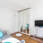 Guestready - Central Parisian Retreat