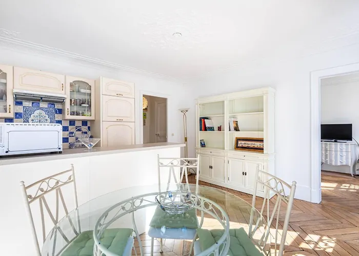 Guestready - Central Parisian Retreat